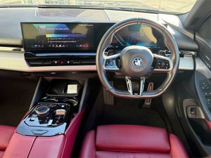 BMW 5 Series 530e M Sport Saloon - Image 3