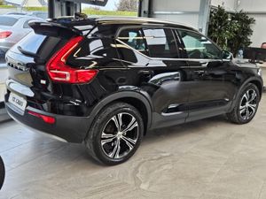 21 VOLVO XC40 T4 RECHARGE INSCRIPTION - Image 4