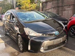 Toyota  Prius  plus 2017 Automatic 7 seater - Image 4