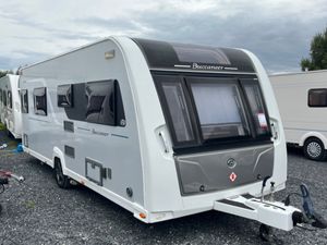 Buccaneer Cutter 4 Berth Fixed Island Bed Caravan - Image 2