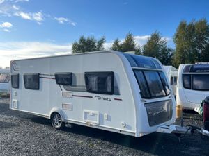 Elddis Affinity 4 Berth Fixed Island Bed Caravan - Image 2