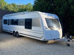 2023 Lmc 6 Berth Fixed Island Bed Caravan - Image 3