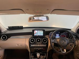 Mercedes-Benz C-Class 180 D AVANTGARDE 4DR - Image 3