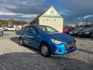 1.3 PETROL AUTO *PARKING SENSORS* - Image 3