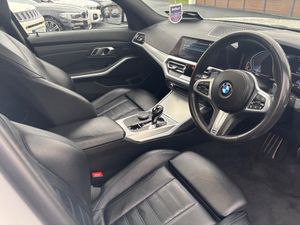 BMW 330e 2019 M-Sport Plus Auto Sunroof! - Image 4
