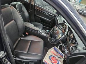 Mercedes-Benz C-Class C220 CDI BE Executive SE 4DR - Image 4