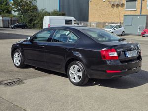 2016 Skoda Octavia 1.2 Ambition - Image 2