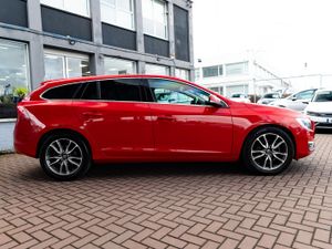 VOLVO V60 2.0D4 SE LUXURY DELUXE 5DR ESTATE AUTOMA - Image 2