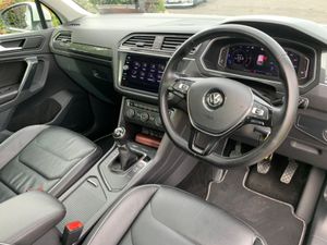 Volkswagen Tiguan 2019 Highline 4 motion - Image 4