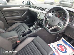Volkswagen Passat Saloon SEL - Image 2