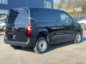Peugeot Partner Standard Diesel Professional Plus - Image 2