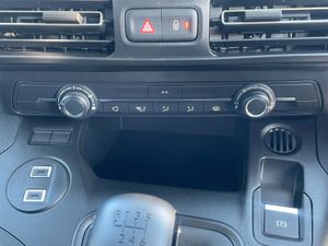 Peugeot Partner Standard Diesel Professional - Image 4