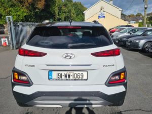 Hyundai KONA 2019  1.0 T-GDI Premium Two Tone Roof - Image 4