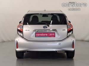 Toyota Aqua 1.5 PET Hybrid Auto - Image 4