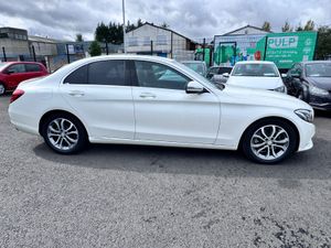 Mercedes benz 200 - Image 4