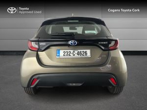 Toyota Yaris YARIS 1.5 HYBRID LUNA - Image 4