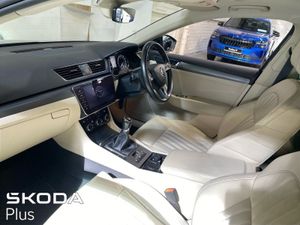 Skoda Superb Combi Style 1.5tsi 150bhp  sunroof - Image 4