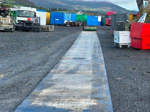 134 foot of 64 inch rubber conveyor matting ....0 - Image 3