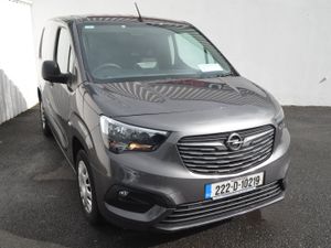 HIGH SPEC SPORT-AIR CON-LOW KMS-PRICE INCLS VAT - Image 3