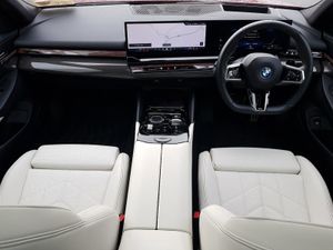 BMW 5 Series 530e M Sport Pro - Image 4