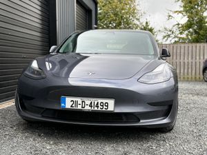 211 Tesla Model 3 Standard Range Plus - Image 2