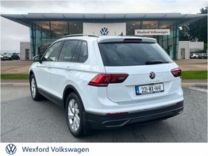 Volkswagen Tiguan Life 2.0tdi 122HP Manual - Image 4