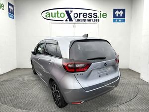Honda Fit 1.5 EHEV BASIC Hybrid, Automatic, Revers - Image 3