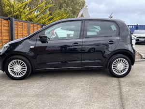 Volkswagen up! 2017 top spec - Image 2