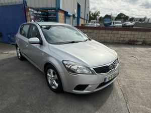 2012 KIA Ceed 1.6 4 Door commercial Van - Image 3