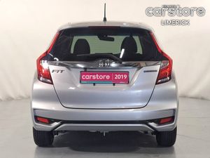 Honda Fit 1.5 PET Hybrid Auto - Image 4