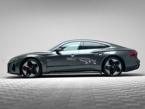 Audi e-tron GT GT 530HP QUATTRO *HUGE SPEC* - Image 4