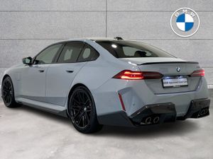 BMW M5 Saloon - Image 3
