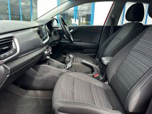 2018 KIA STONIC 1.4 PETROL LOW KMS - Image 4