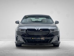 BMW 5-Series 530E M SPORT - Image 2