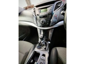 HYUNDAI I40 1.7 CRDI S BL/DR 141PS 4DR - Image 3