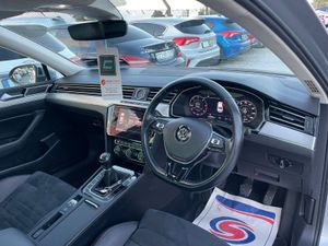 Volkswagen Passat Highline - Image 4