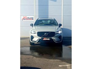 Volvo XC60 + T6 PHEV AWD AUTO RECHARGE PLUS - Image 3