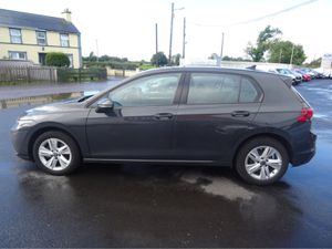 Volkswagen Golf 2.0 TDI LIFE 115PS 5DR - Image 2