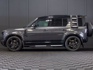 2023 Defender 110 P400e X-Dynamic HSE *Pan Roof - Image 3