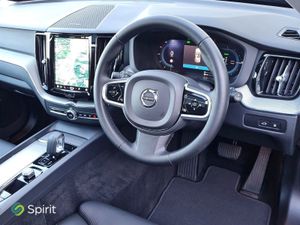 Volvo XC60 T6 Recharge AWD Dark Plus Recharge T6 - Image 4