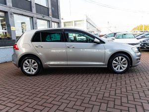 2016 Volkswagen Golf 1.2 TSi Automatic - Image 2