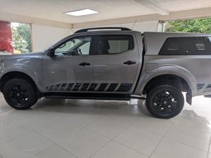 Nissan Navara 2.3 dCi 188 BHP Nguard AUTOMATIC - Image 2