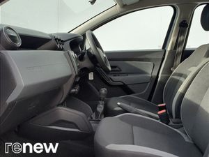 Dacia Duster Blue dCi 115 Essential - Image 3