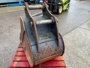 24" RHINOX DIGGING BUCKET.....65mm PINS.....577v. - Image 3