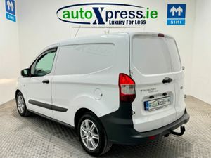 Ford Transit Courier 1.5 TDCI - Image 3