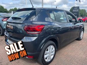 Dacia Sandero Expression 1.0lt petrol 5DR - Image 4