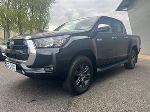 Toyota Hilux 2025 - Image 2