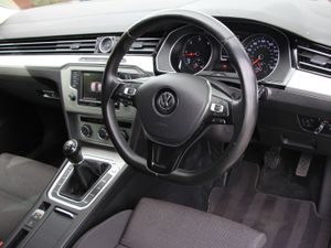 Vw Passat Business Ed * Estate * 150 Bhp Tdi - Image 3
