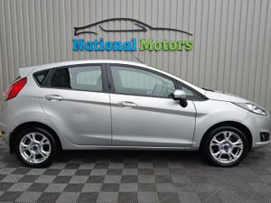 2013 Ford Fiesta ZETEC 1.0 Petrol - Image 2