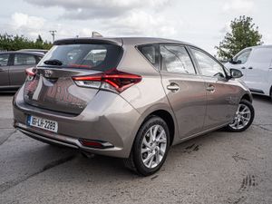 2016 Toyota Auris 1.2/Irish/New NCT/1yr warranty - Image 2